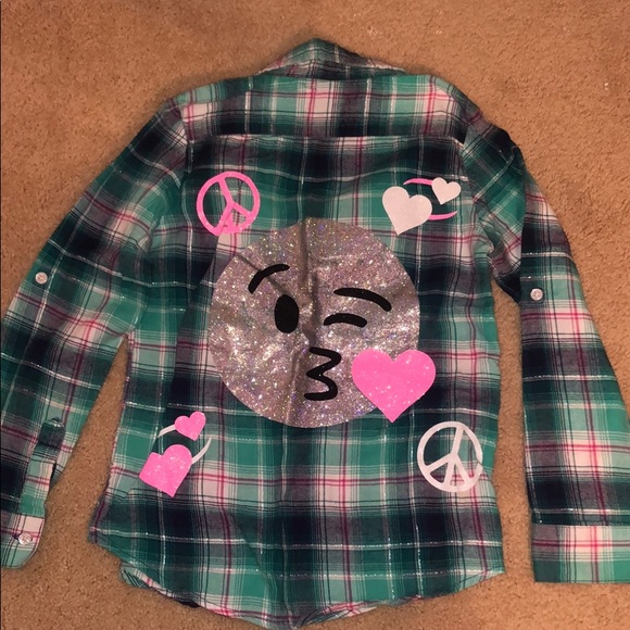 Other - Flannel shirt appliqué peace hearts & smiley